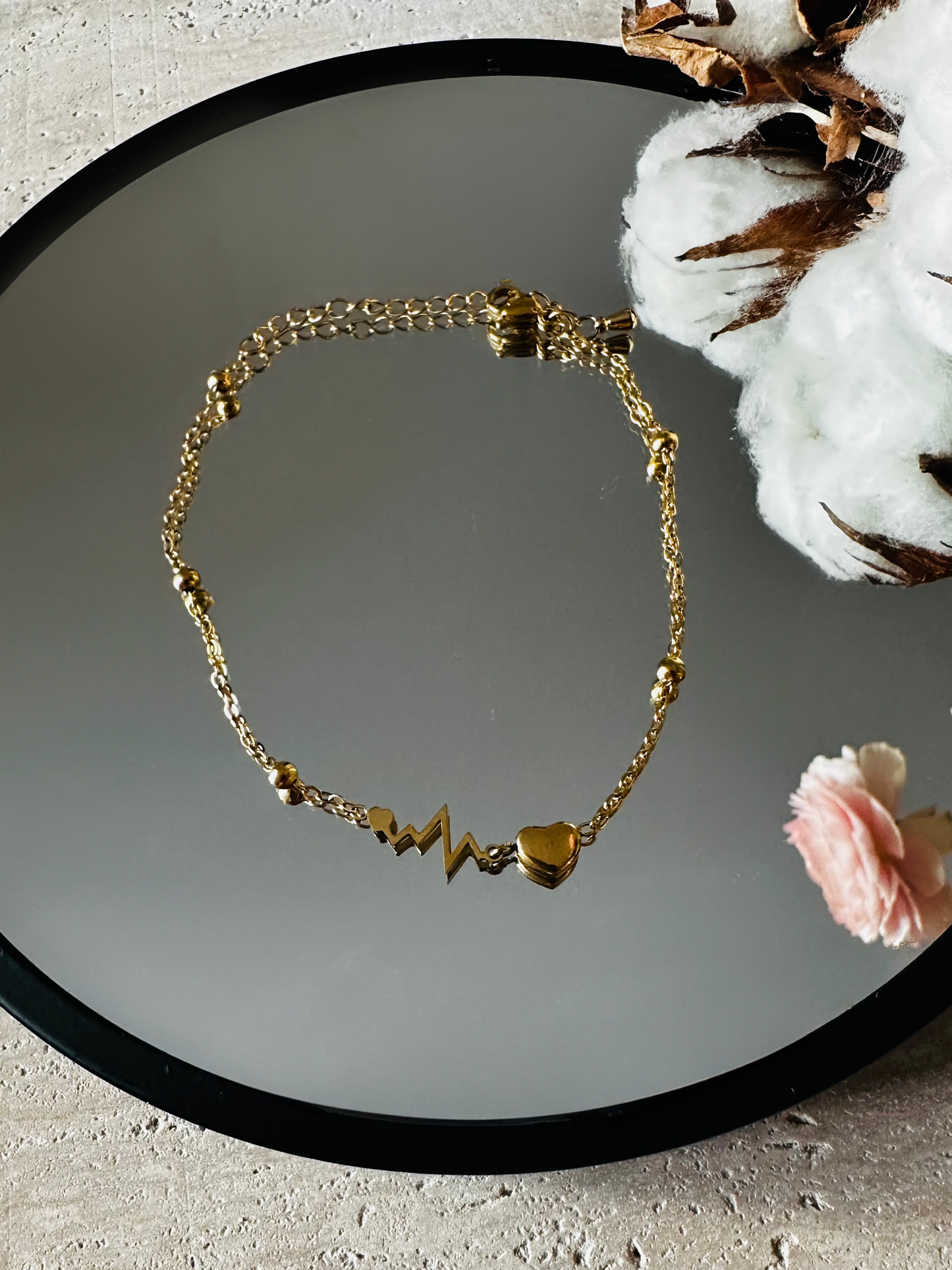 Bracelet Cœur Électrocardiogramme – Symbolique et Élégant