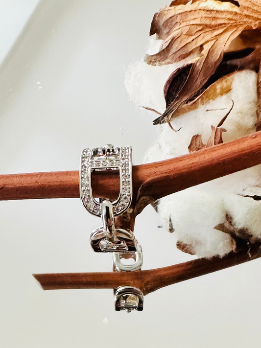 Bague chaîne pavée en forme de boucle – Argent ou plaqué or 18K