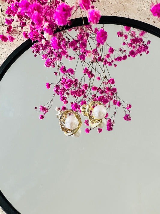Boucles d'oreilles perles dorées – Élégance intemporelle & éclat raffiné