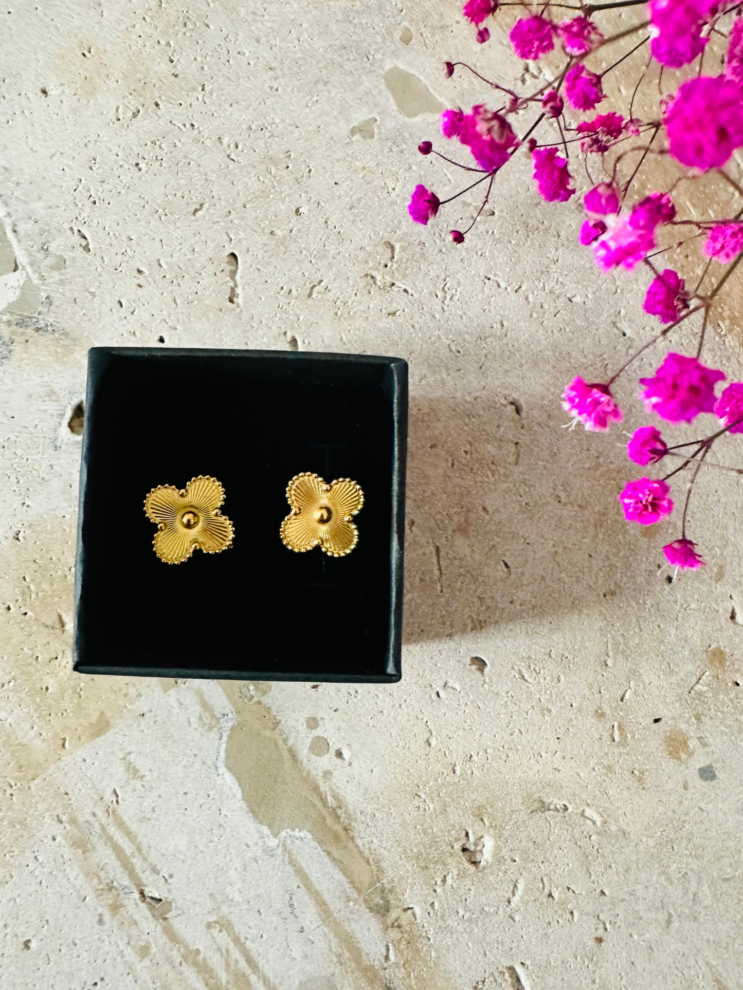 Boucles d'oreilles trèfles en acier inoxydable – Or et Argent