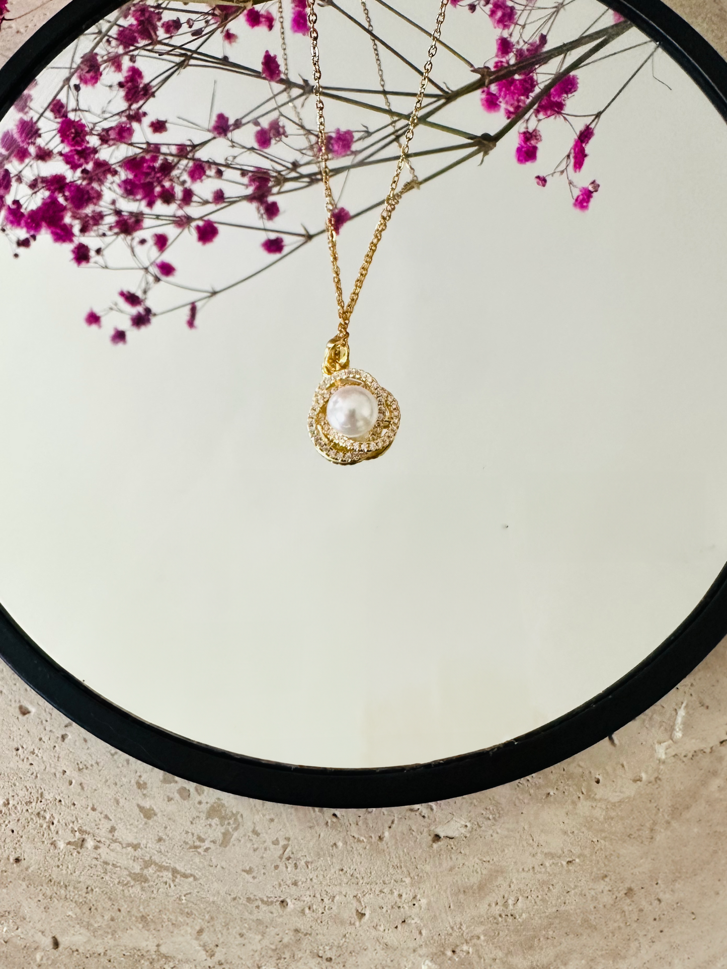 Collier Pendentif Perle Blanche & Zircons