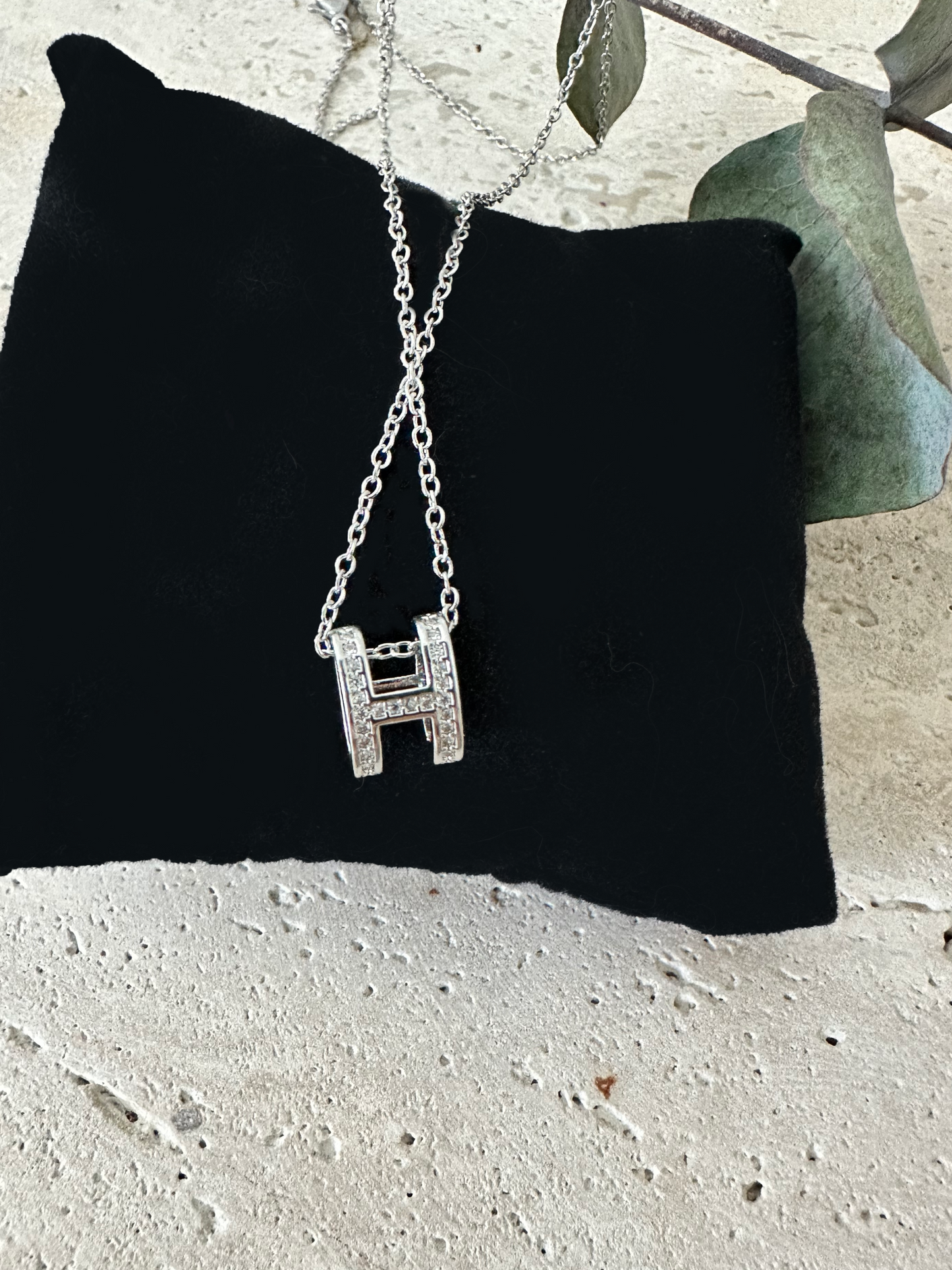 Collier Lettre H Argent 925 ou Plaqué Or et Zirconium – Élégance Minimaliste