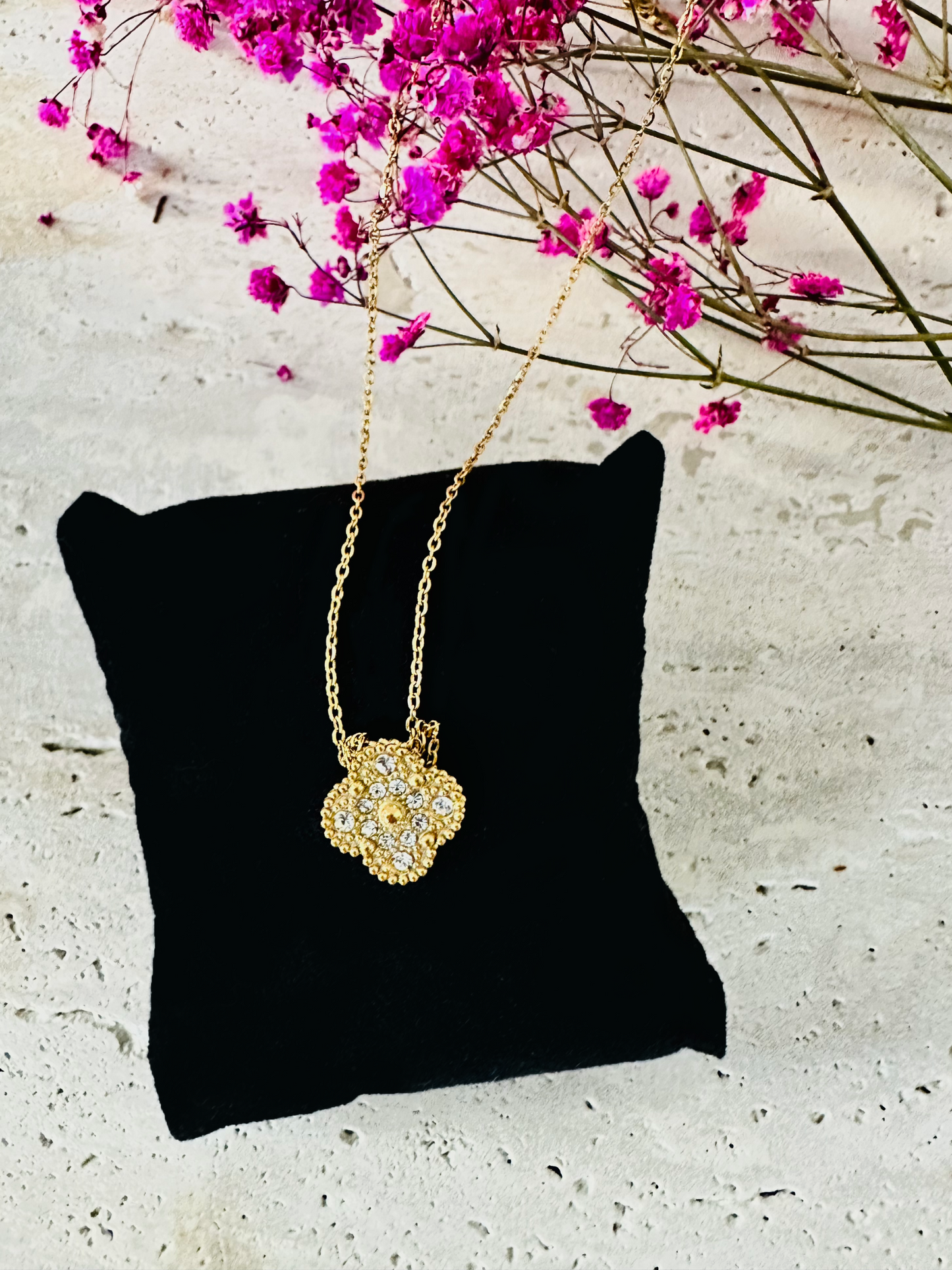 Collier trèfle Chance - Plaqué Or et Zircon, Double Face - Disponible en Noir et Blanc