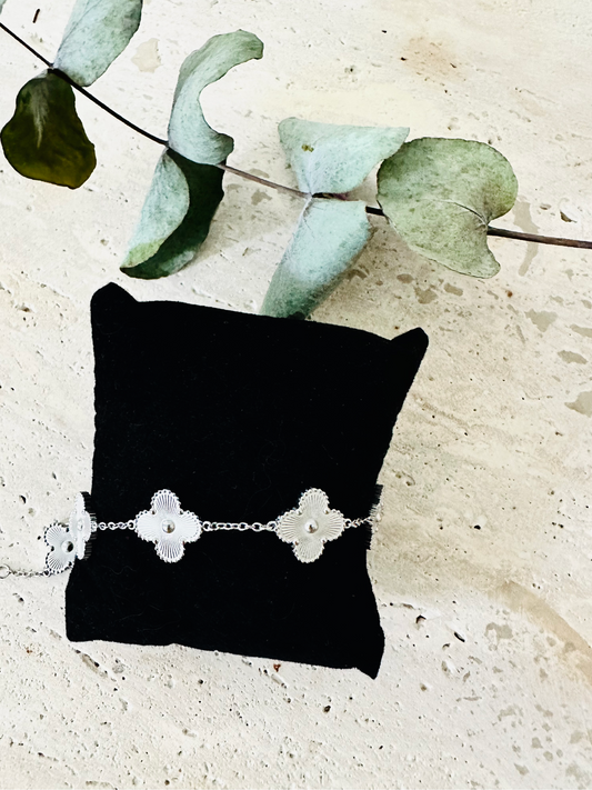 Bracelet trèfle en plaqué Argent ou Or – porte-bonheur raffiné